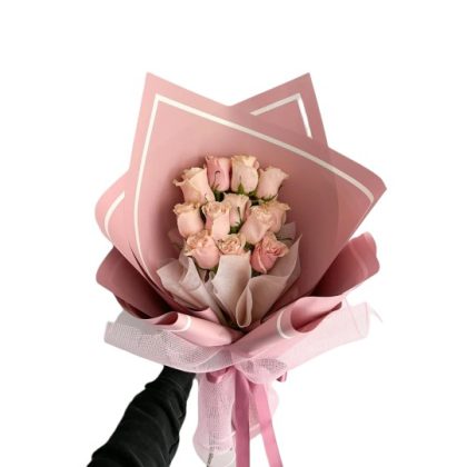 Classy 10 Pink Roses Bouquet